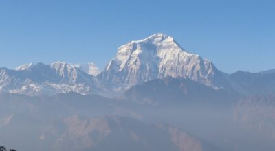 बदलिँदो मौसमबीच धौलागिरिमा सफल आरोहण